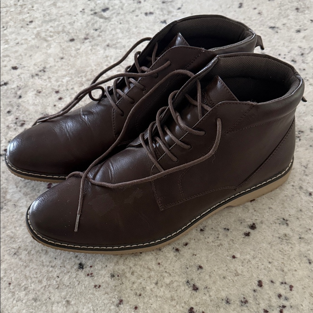London Fog Dark Brown Chukka Boots